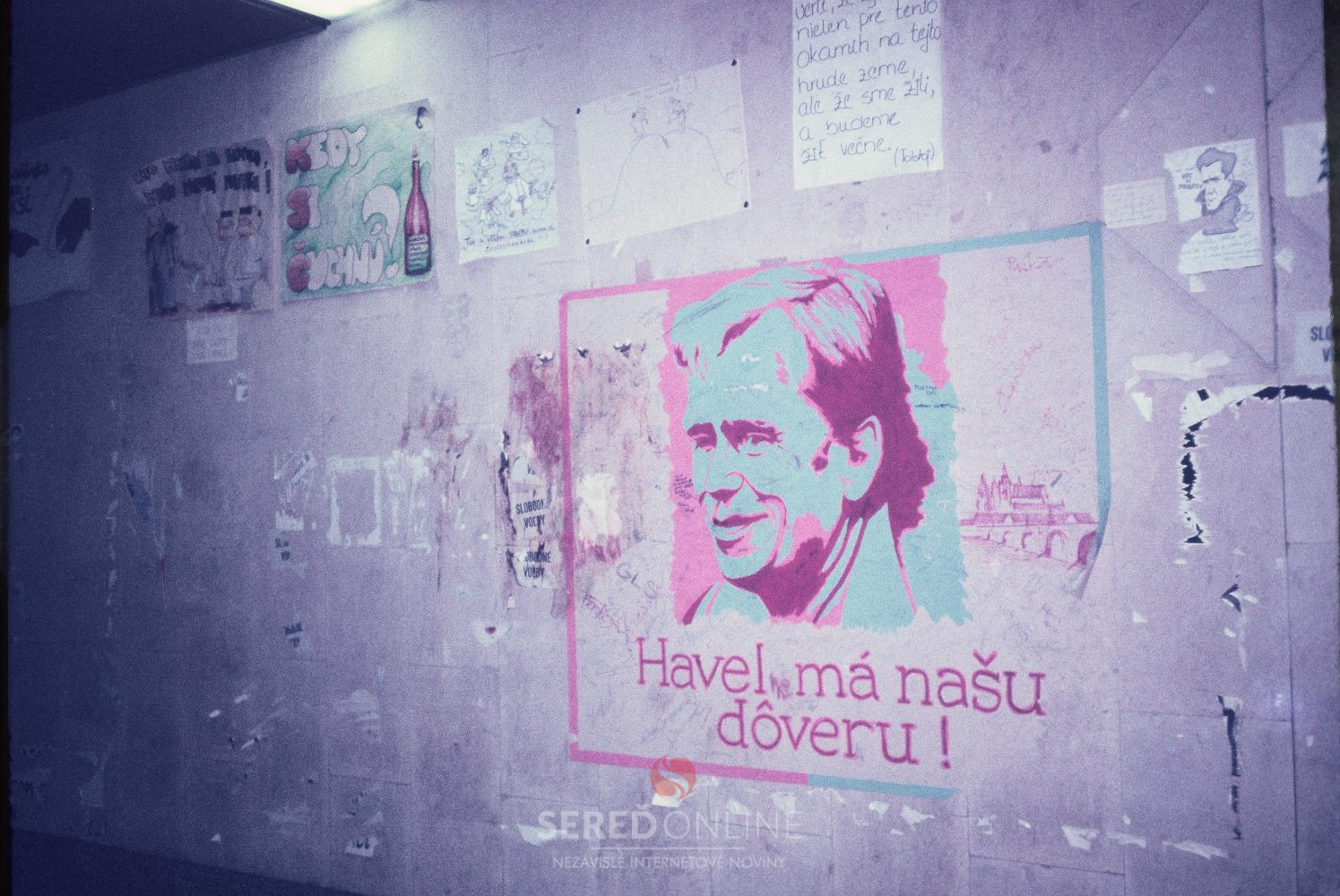 Havel na hrad_Nezna revolucia Ceskoslovensko_Socializmus_Muzeum totality_Majko
