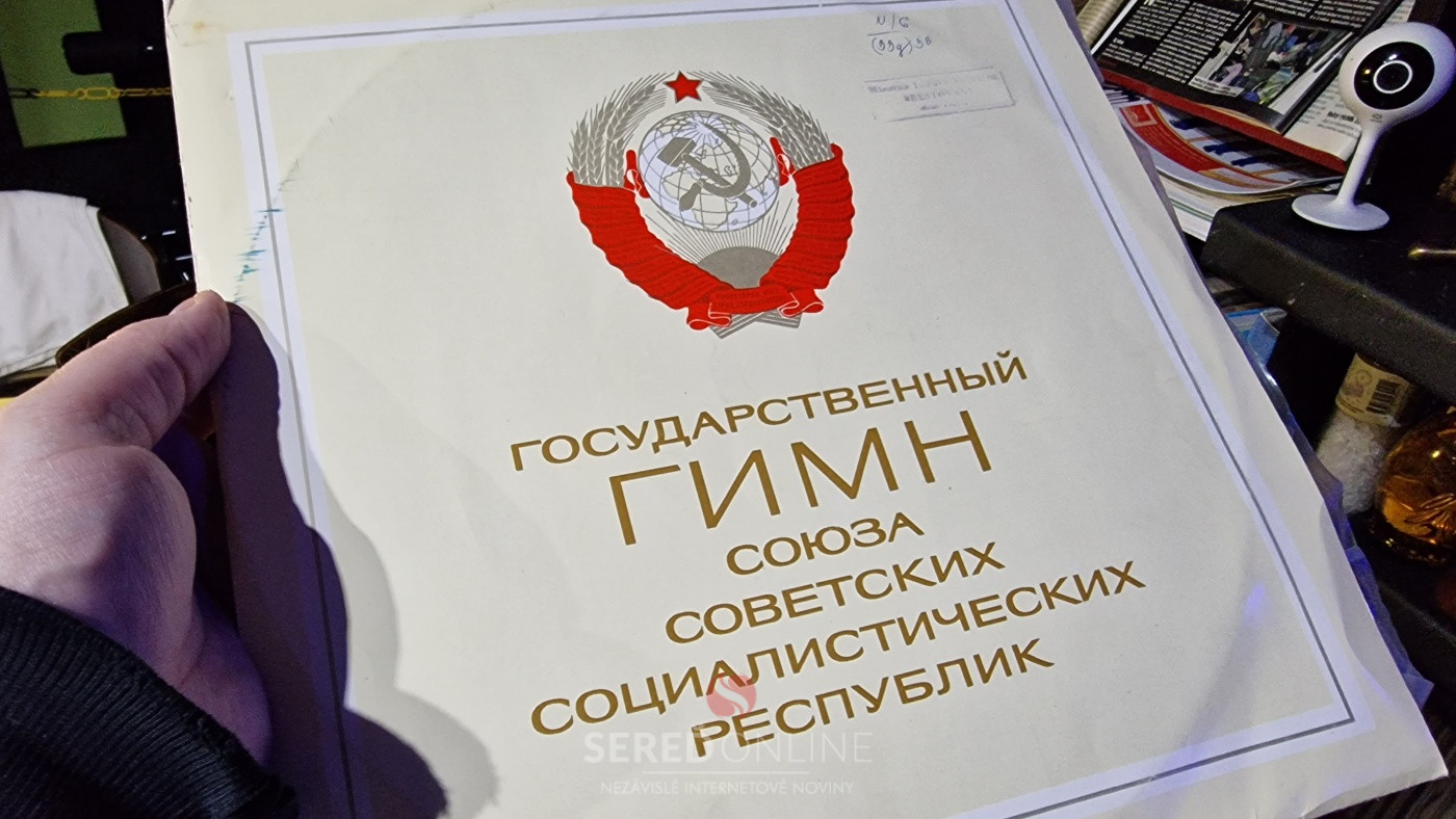 Socializmus_Platne_Hymna CSSR_ZSSR_Internacionala_Piesen prace_Muzeum totality_Majko (15)